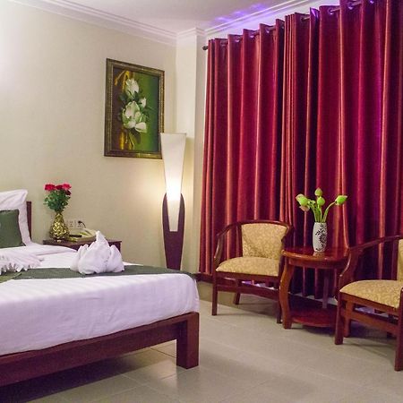 V N E Hotel Phnom Penh Bagian luar foto