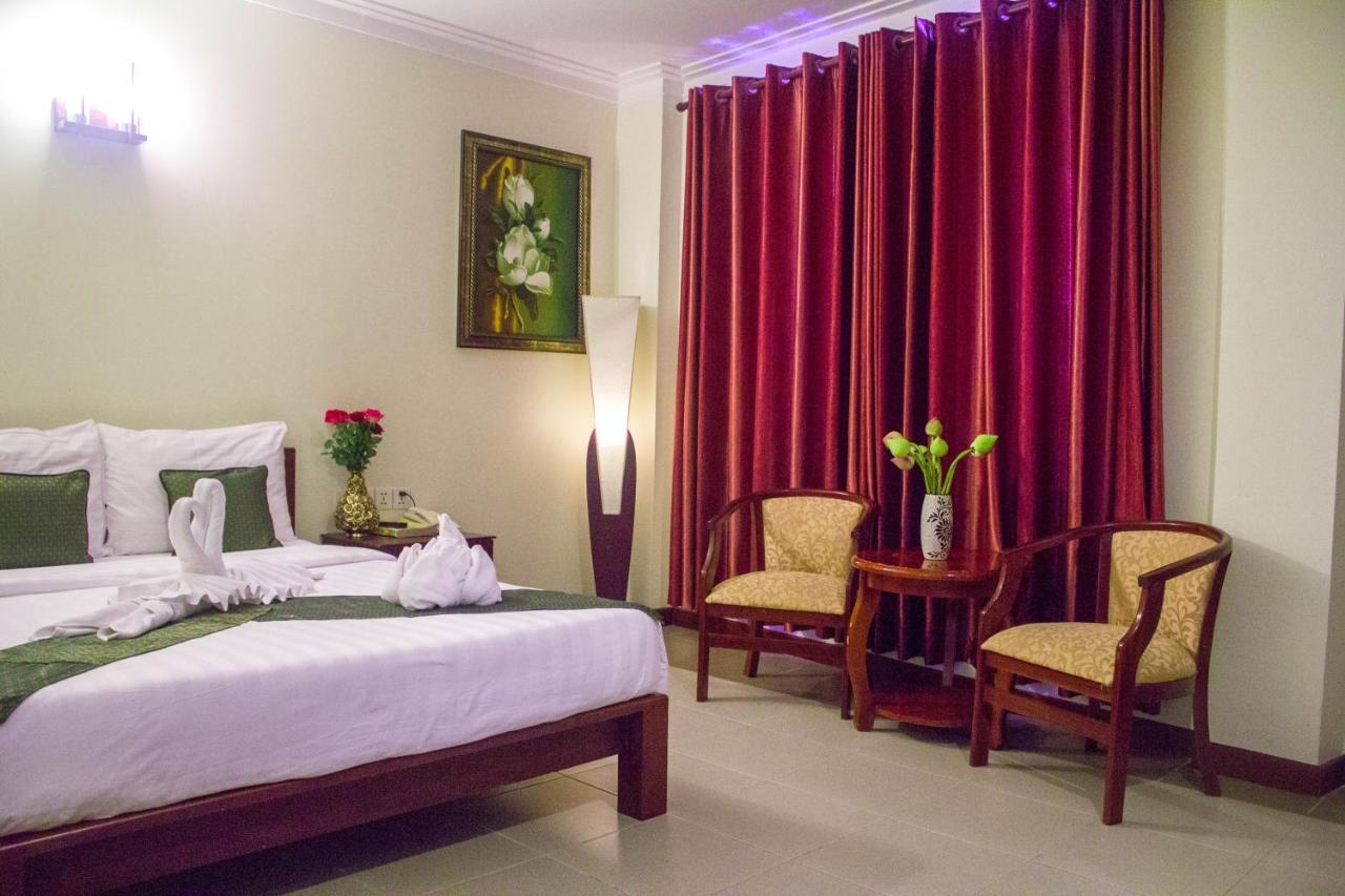 V N E Hotel Phnom Penh Bagian luar foto